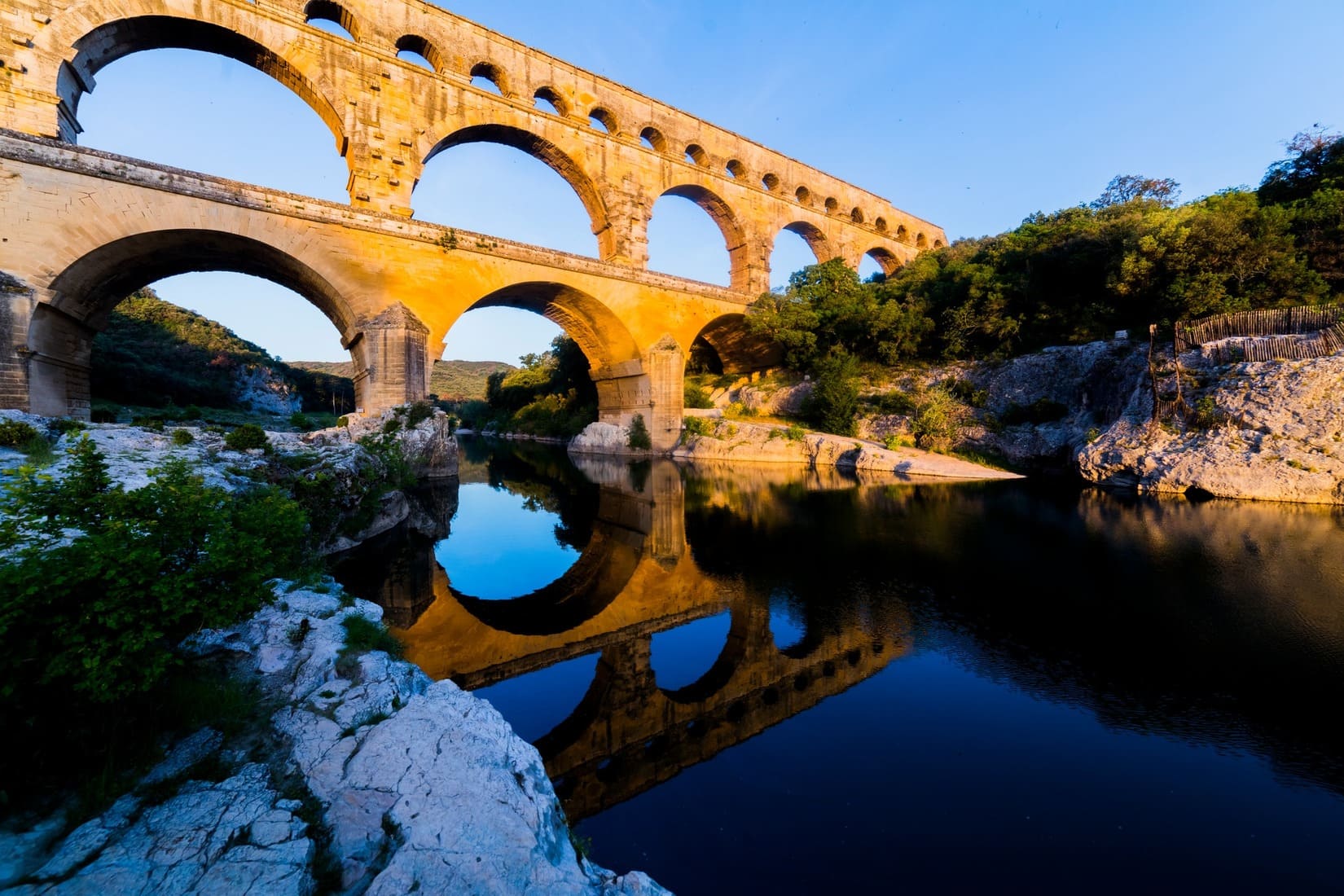 A. Rodriguez pont du gard Nîmes Telegraph