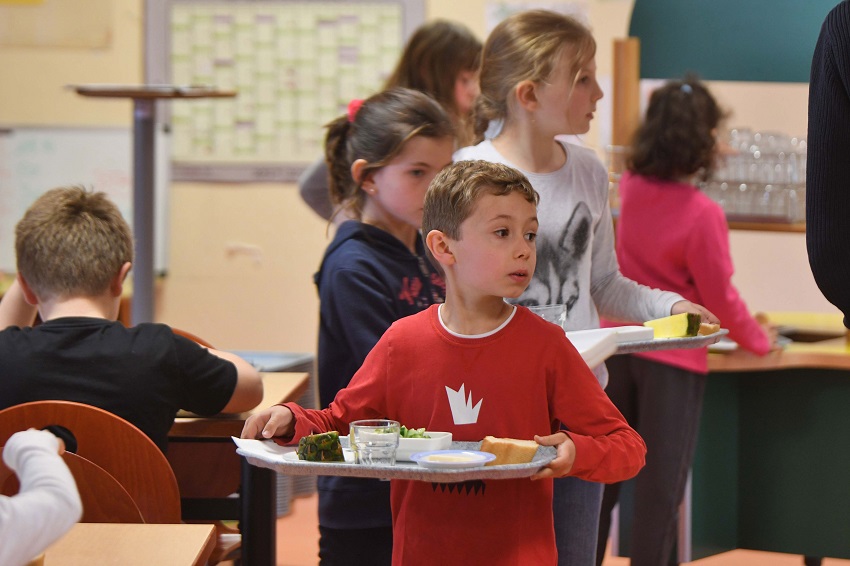 CANTINE-CASTANET-DOMINIQUE-MARCK-VILLE-DE-NIMES_07.jpeg