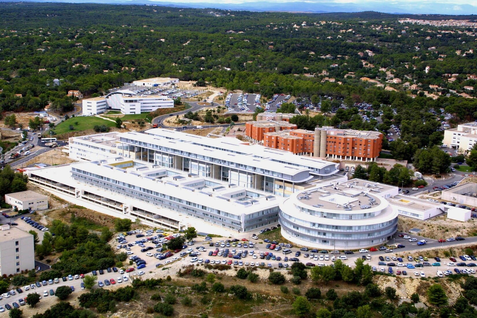 CHU Carémeau Nîmes haute qualité de soins