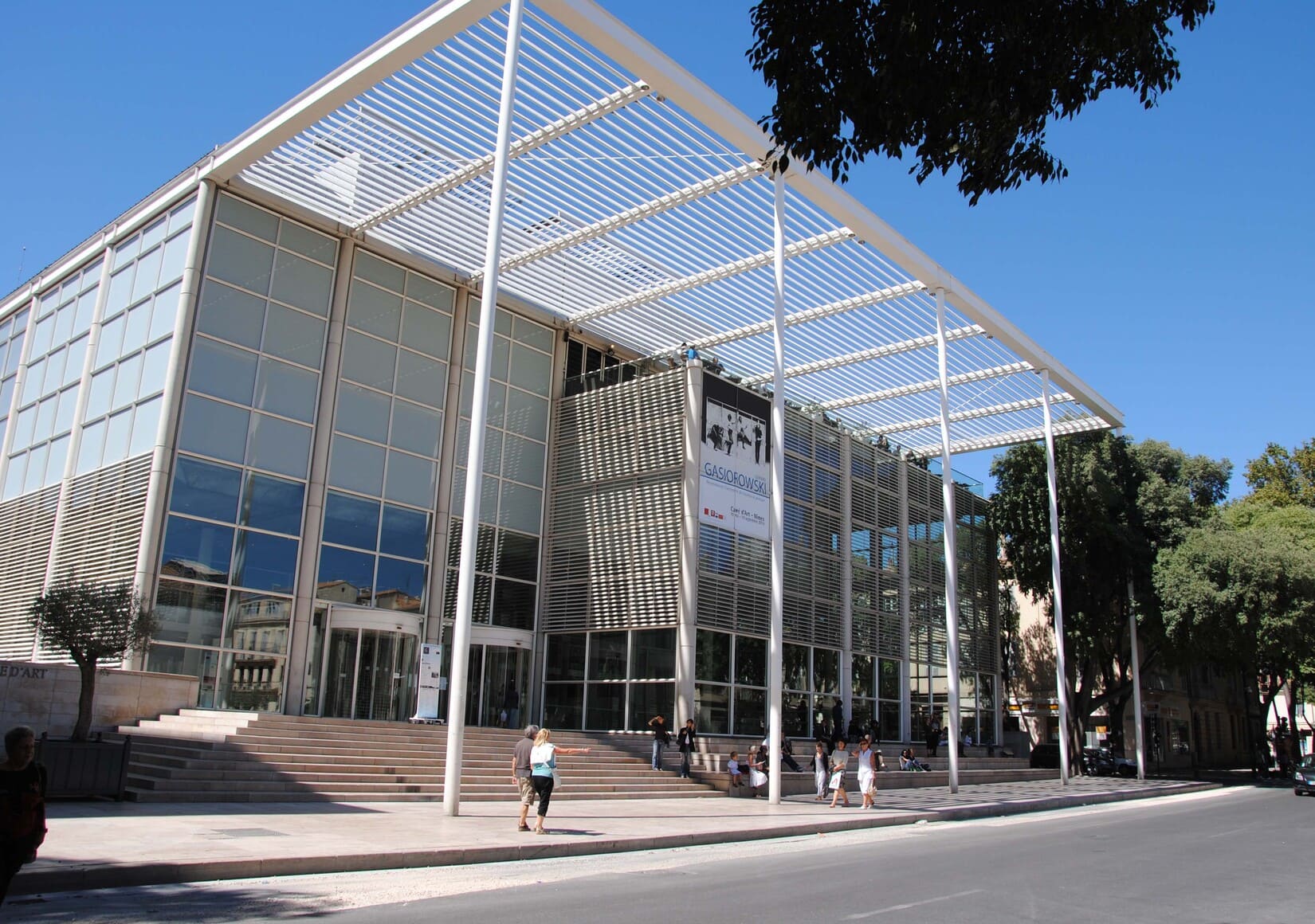 Carré d'Art de Nîmes : Fermeture temporaire pour l'installation de l'exposition CLAUDE VIALLAT Gard Arts