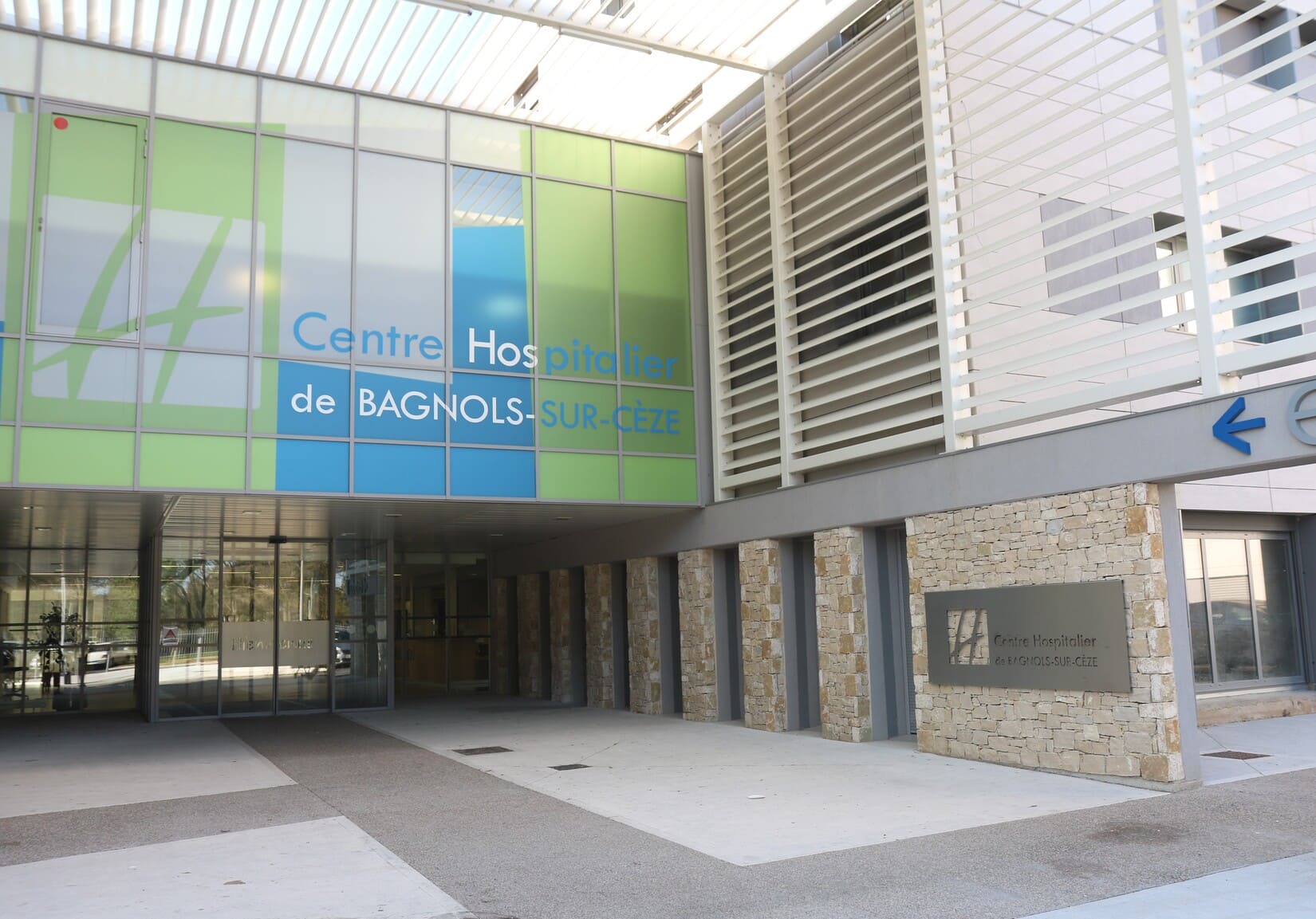 CH hôpital urgence santé manque de personnel régularisation