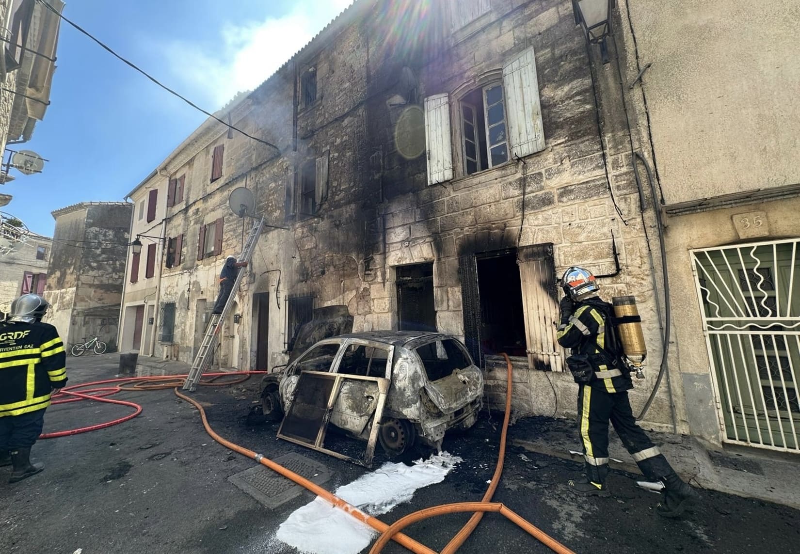 Appartement fait divers incendie relogés voisin