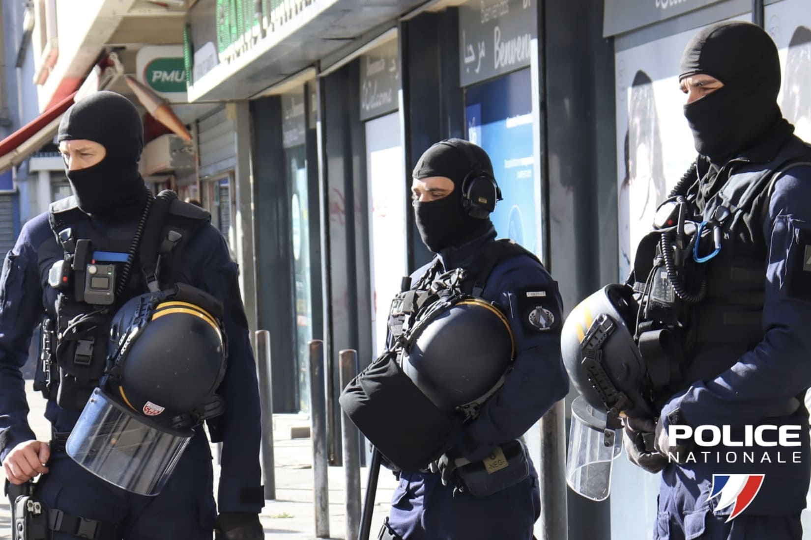 Fait divers opération place nette délinquance trafic de drogue quartiers Nîmes