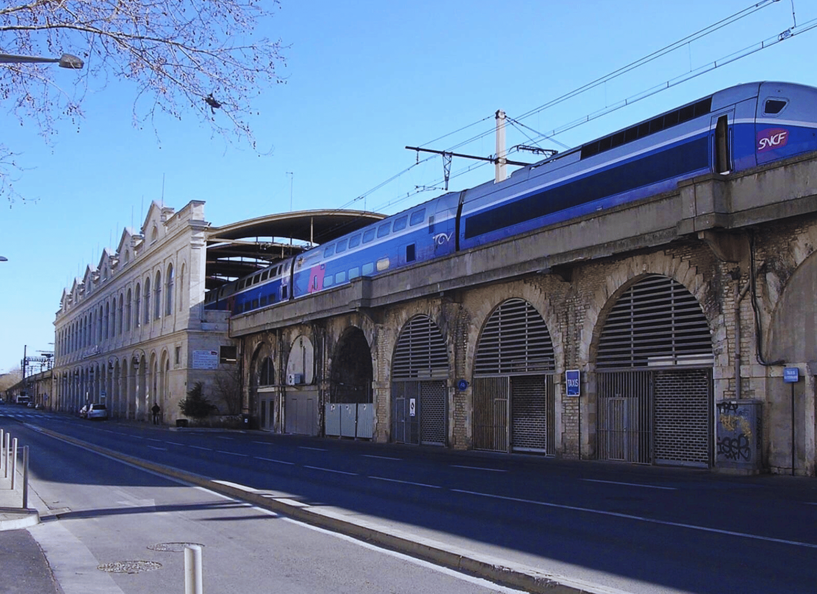 Nîmes Gard Couple Outrage Violence Stupéfiant Drogue Arrestation 