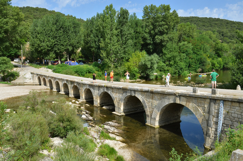 GardTourisme_03486_Montclus_Pont_Charles-Martel_sur_la_Ceze__Copyright__On_Visite-Gard_Tourisme_HD.jpg