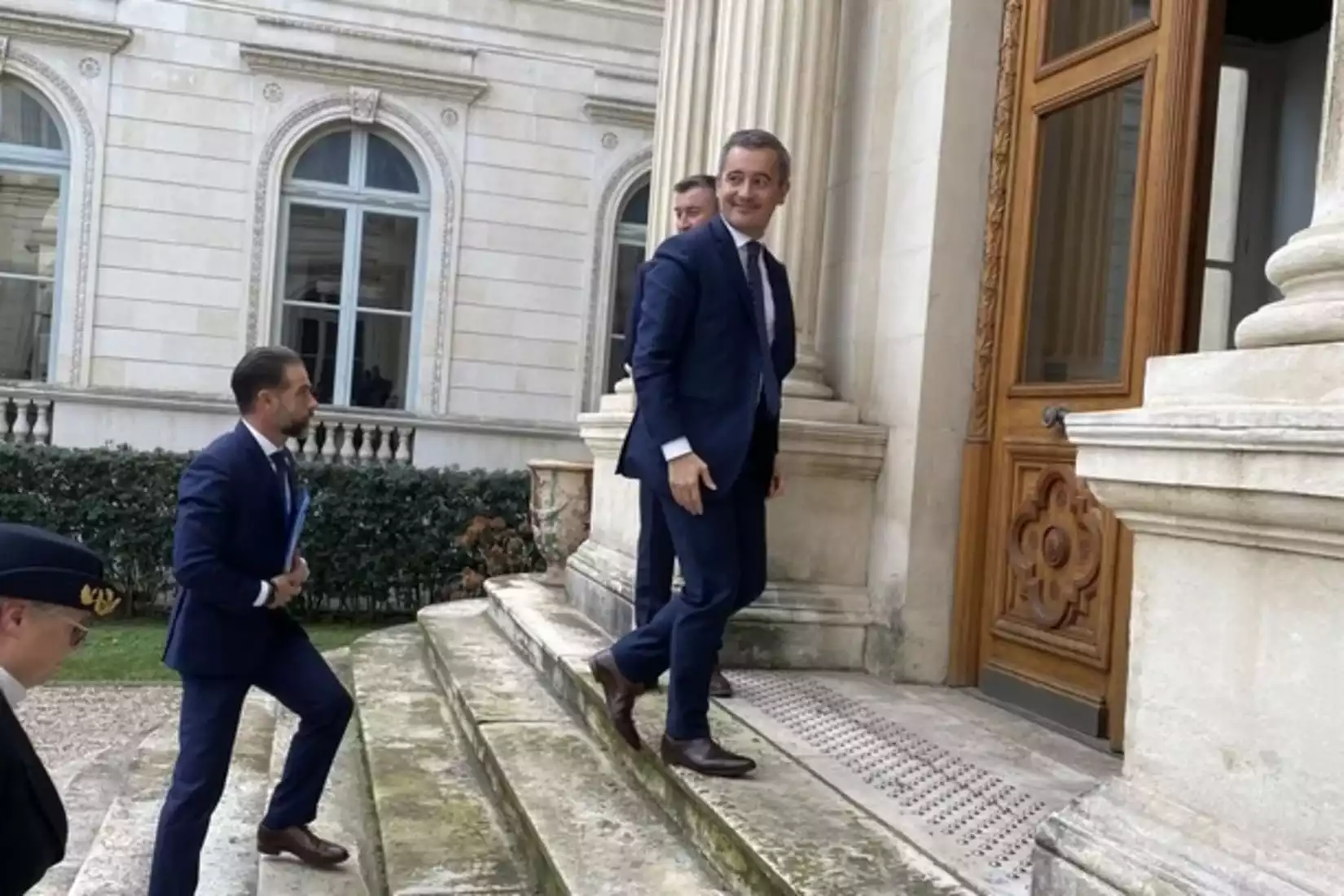 Fusillades Gérald Darmanin réunion sécurité déplacement ministre de l'Intérieur