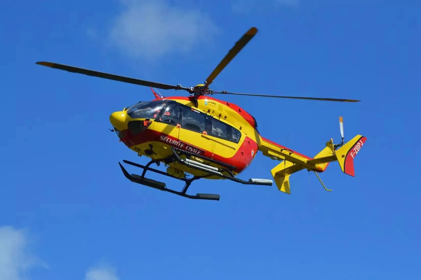 Homme héliporté chute canyon canyoning sports extrême circulation fait divers sapeurs pompiers hélicoptère sécurité civile