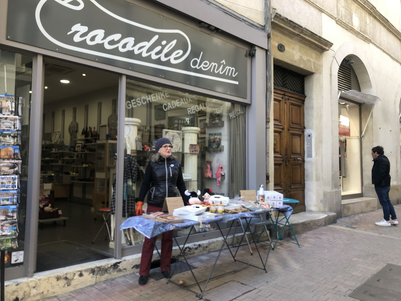 La gérante de Crocodile Denim espère une meilleure affluence ce samedi, dernier jour de l'évènement. Crédit photo : GG