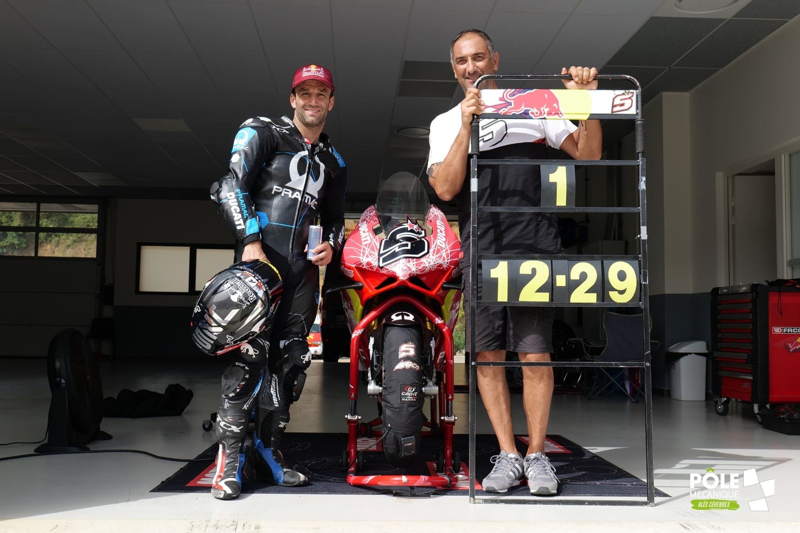 Johann Zarco moto GP record circuit Alès