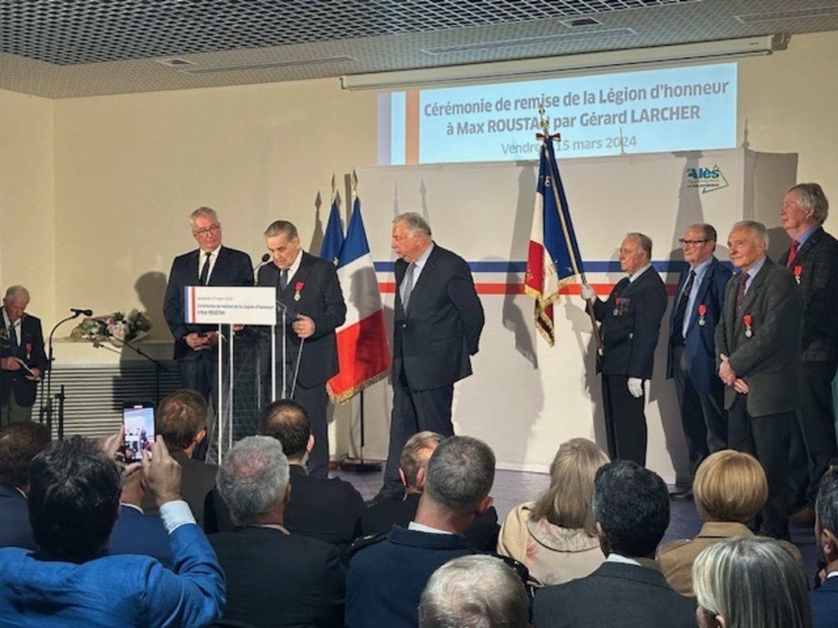 Max Roustan grade chevalier de la Légion d’honneur Alès ministre maire