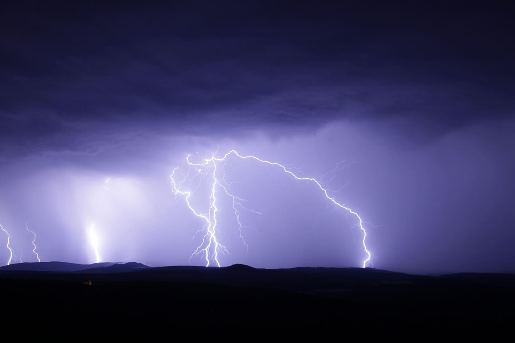 Météo Gard orages averse pluies vent froid automne épisode cévenol