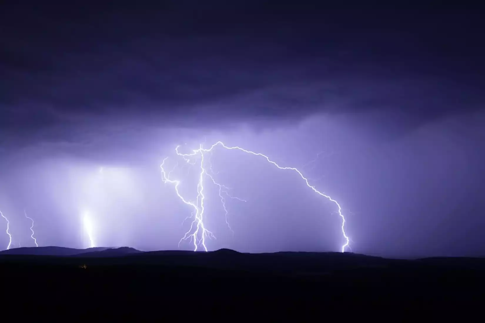 éclairs orages météo gard canicule perturbations températures