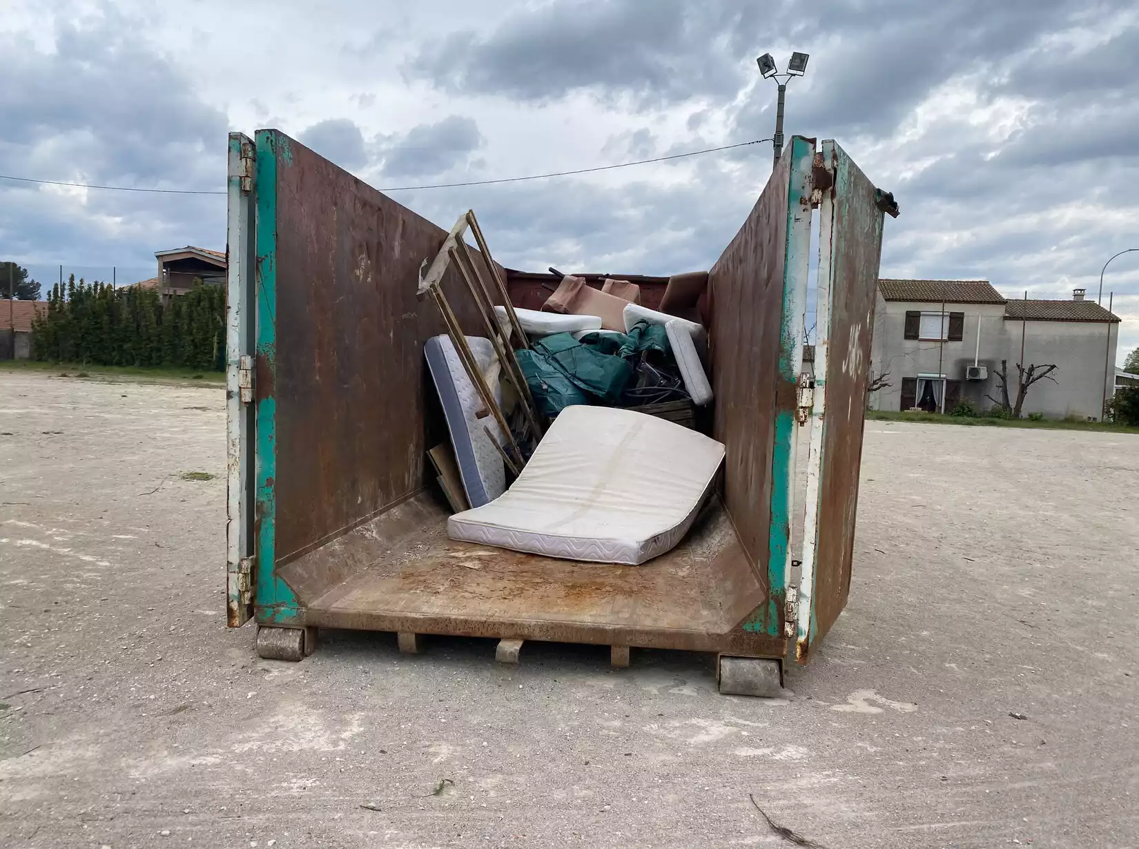 Encombrants et déchets verts Nîmes Le Grand Nettoyage d’automne