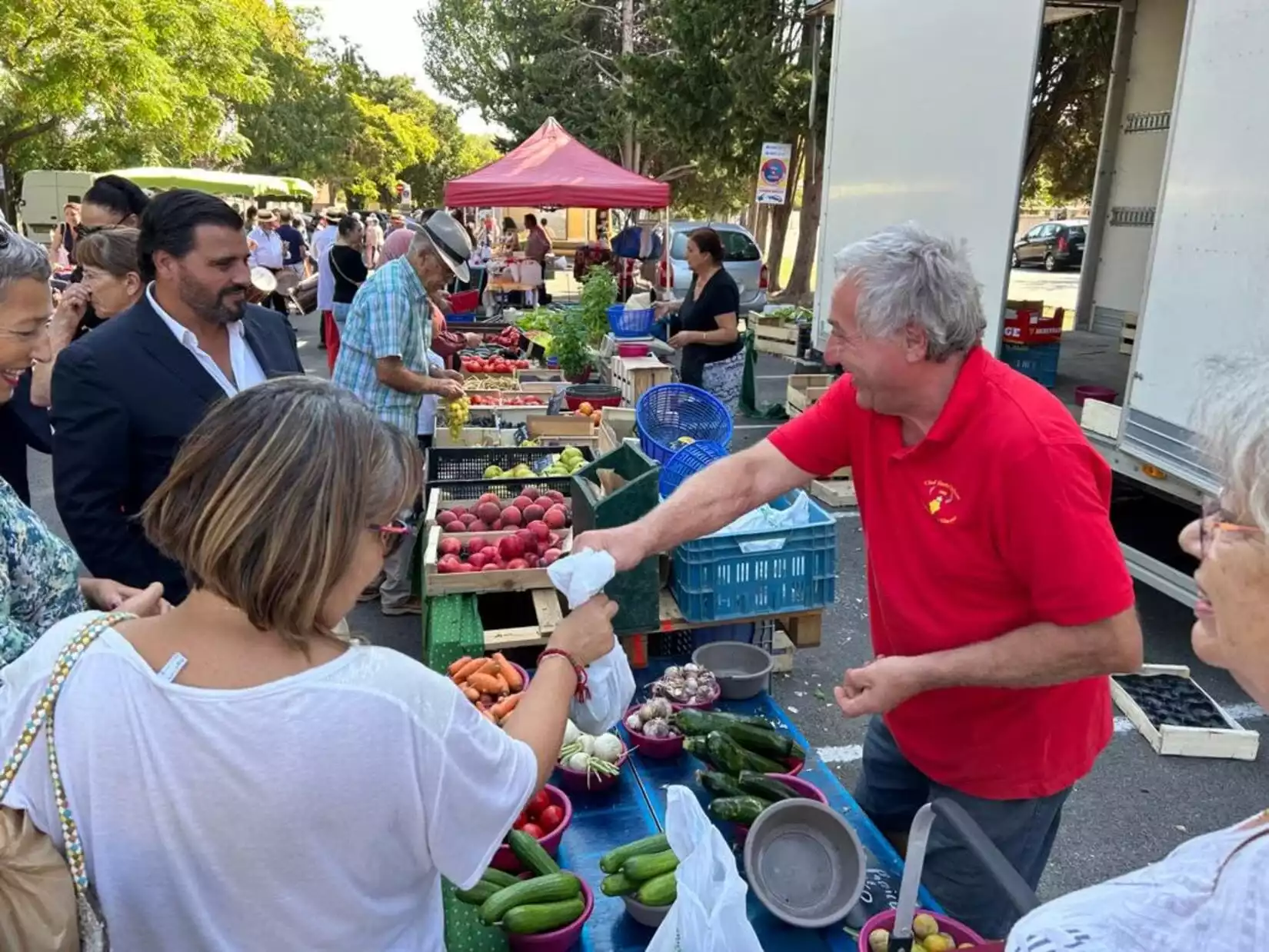 Nîmes Marché du Mas de Ville inauguration premier Leclerc