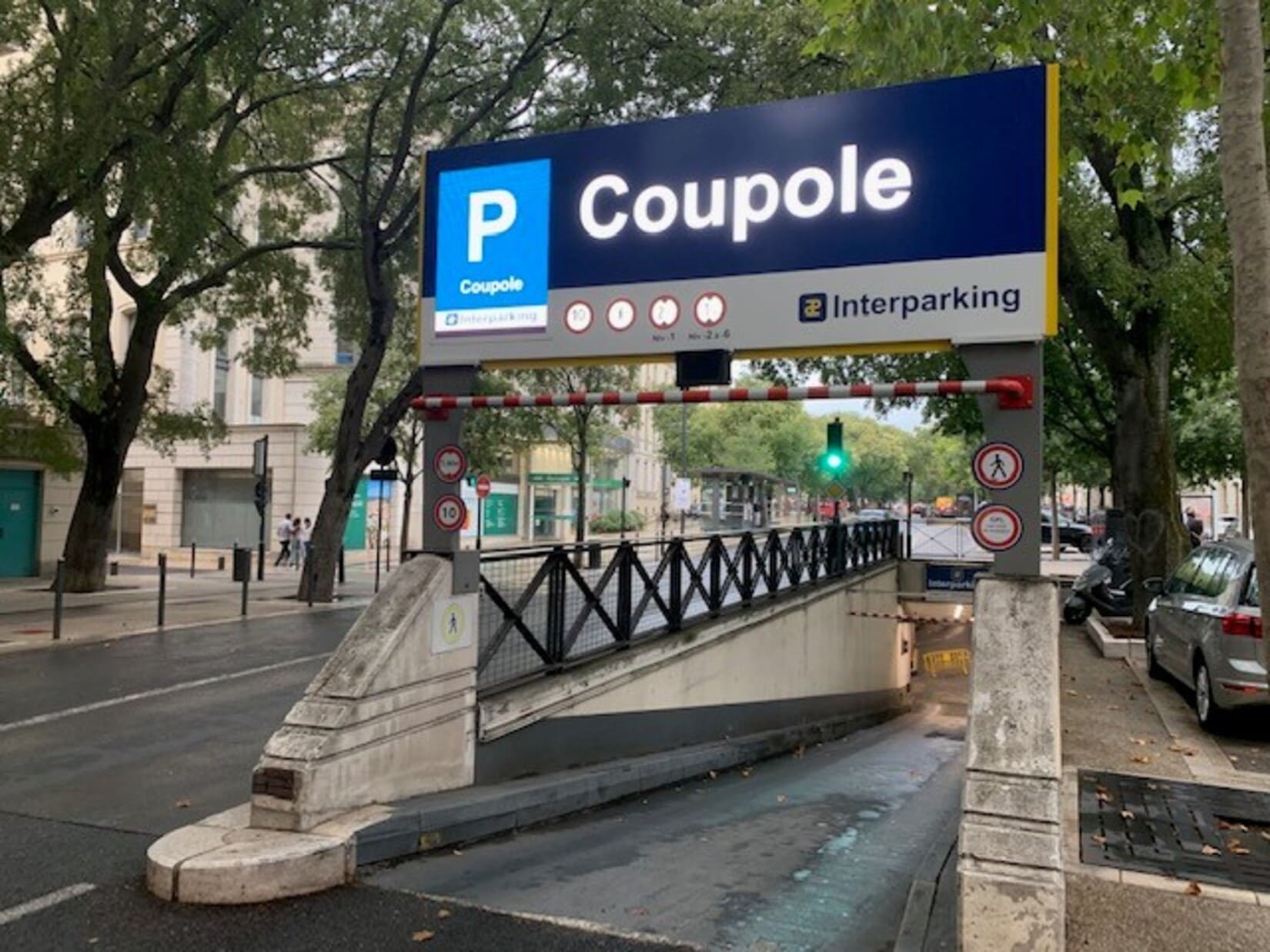 parking souterrain coupole halles nimes incendie 