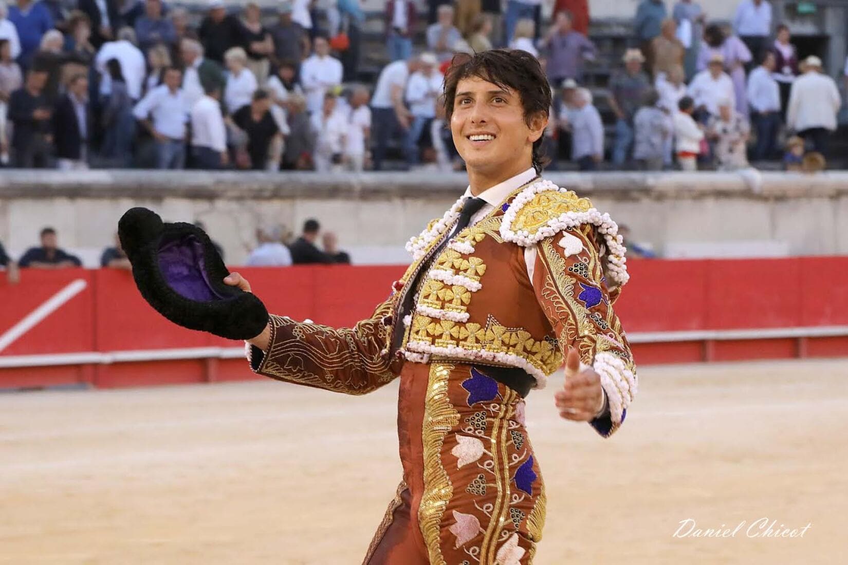 Roca Rey déclaration d'amour dans les Arènes de Nîmes