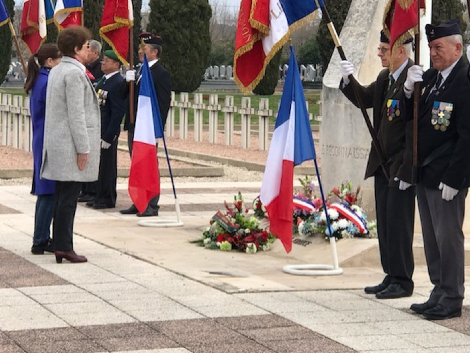 Hommage aux 15 pendus, ce mercredi 2 mars 2022 au cimetière du Pont-de-Justice, en présence des élus et représentants des anciens combattants.