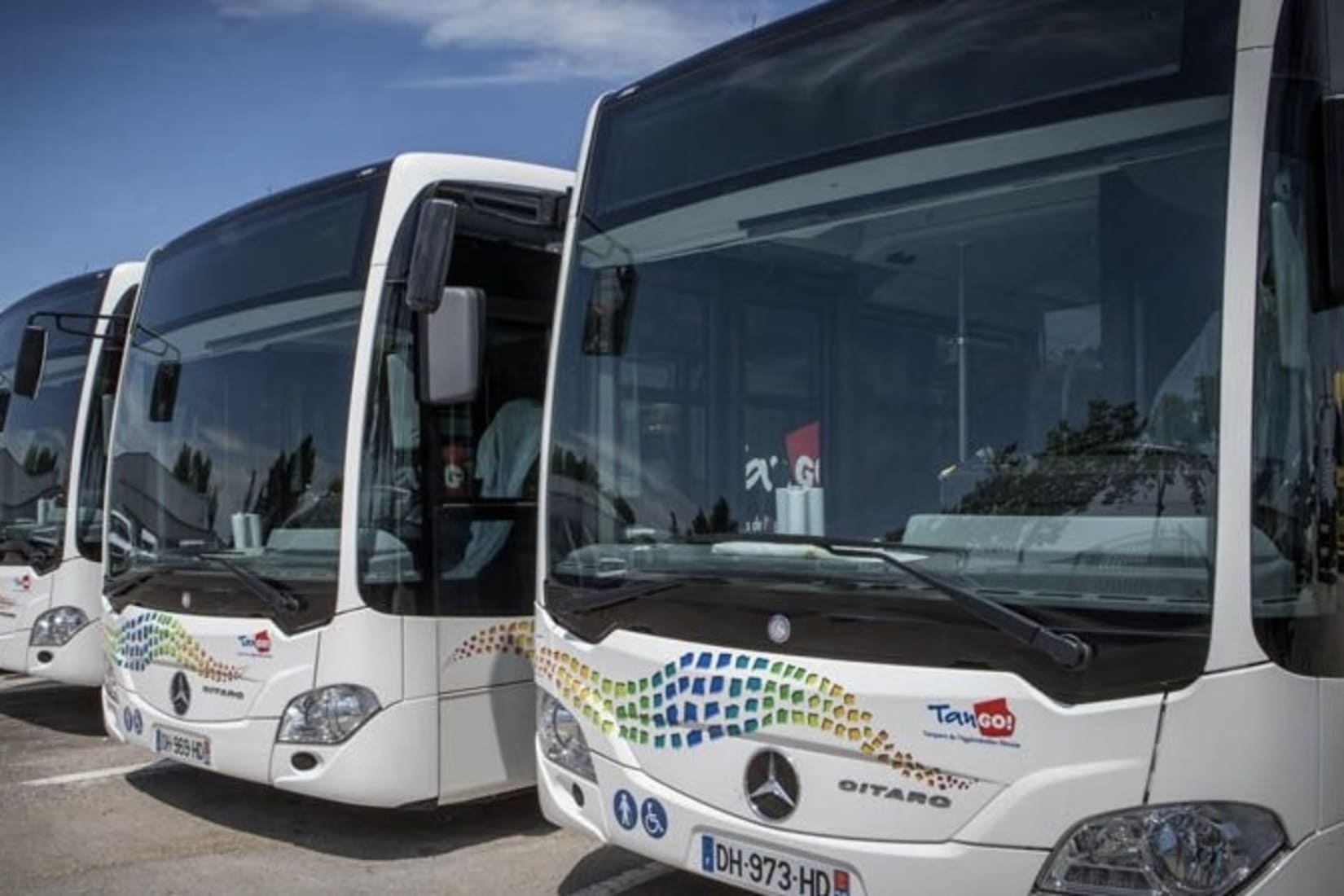 Tango bus nouvel arrêt de bus social transports