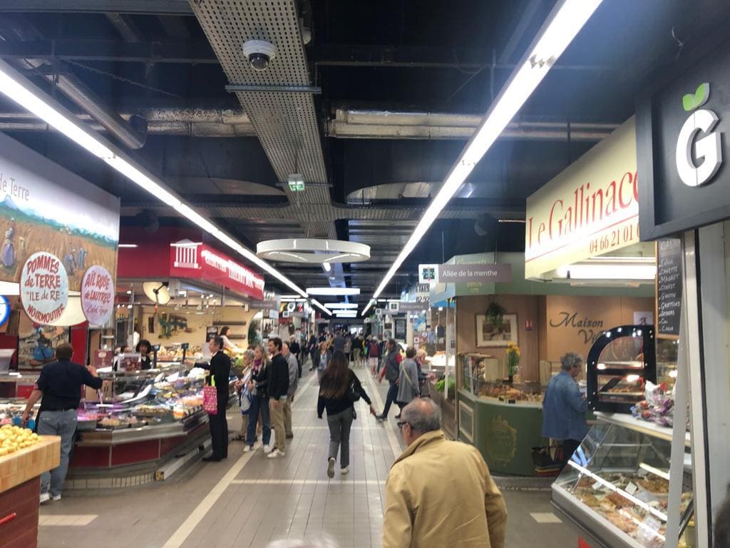 travaux des Halles de Nîmes étaliers