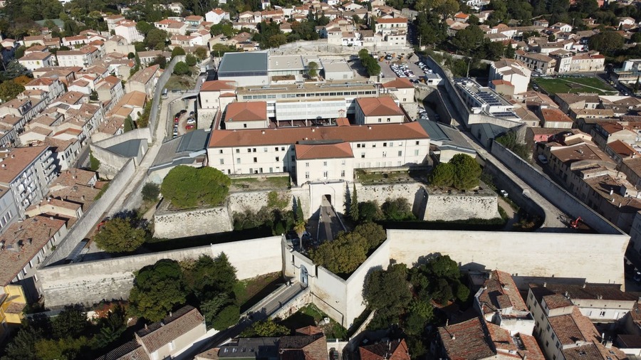 Unîmes_Site_Vauban_vue_drone_Nîmes_1.jpg