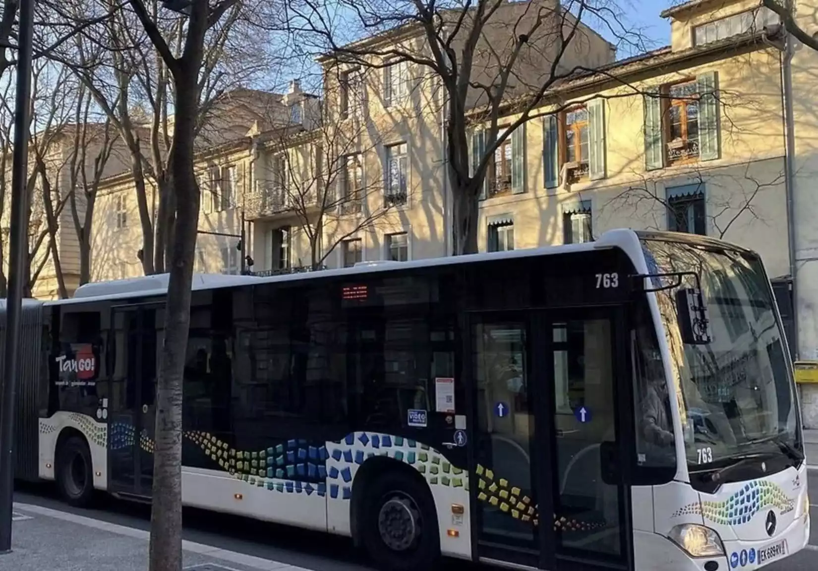 agression homme coup de tête justice fait divers rendu interpellé bus tango conducteur