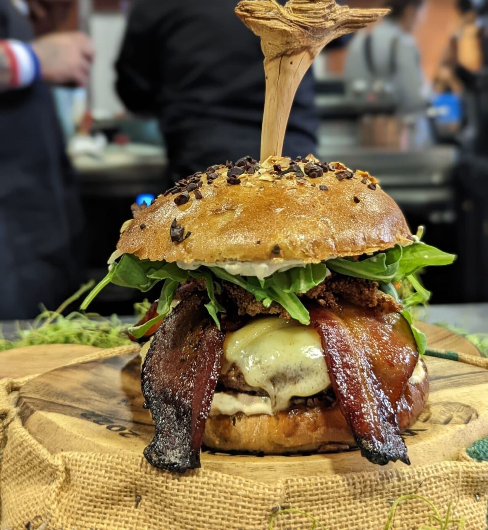 burger_WorldFoodChampionsCheeps_thiabutdesimeur_nimes_gard_concours_chefsdecuisine_dallas