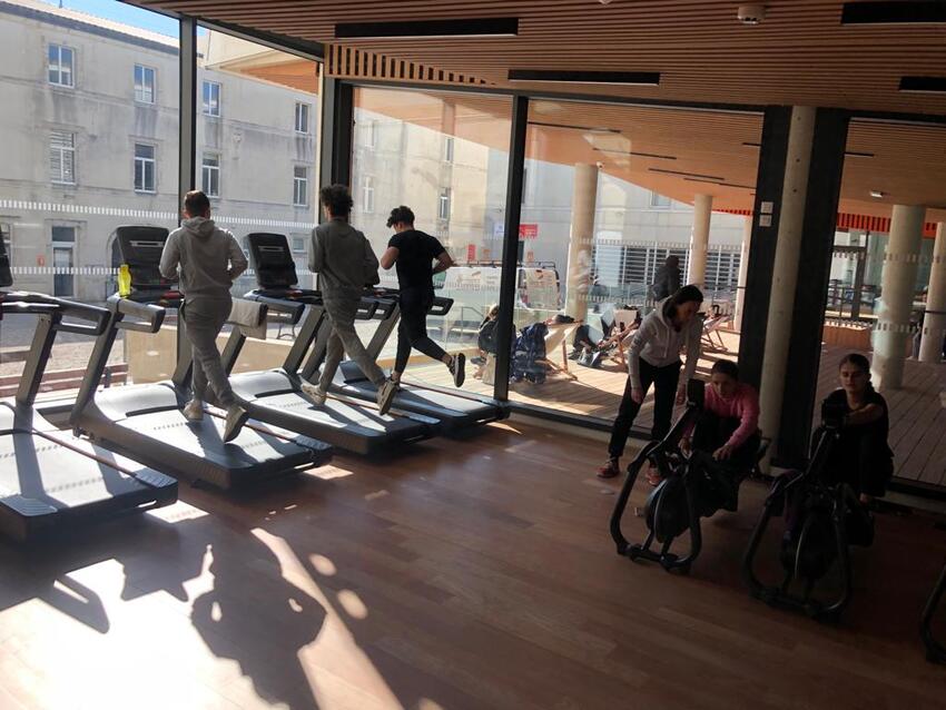 La salle de sport du site Vauban est en service, mais le président souhaite attendre avant d'élargir les horaires d'ouverture aux étudiants. Crédit photo : GG