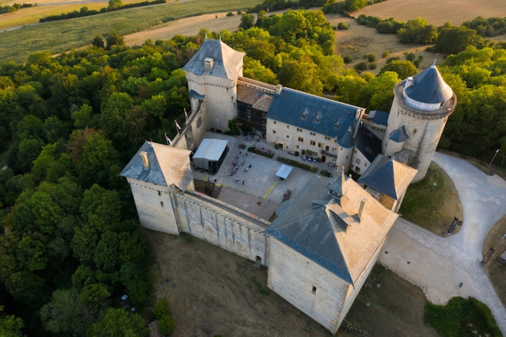 chateaudemalbrouck_troisfrontieres_moselle_resohebdoeco_tourisme_reveildumidi