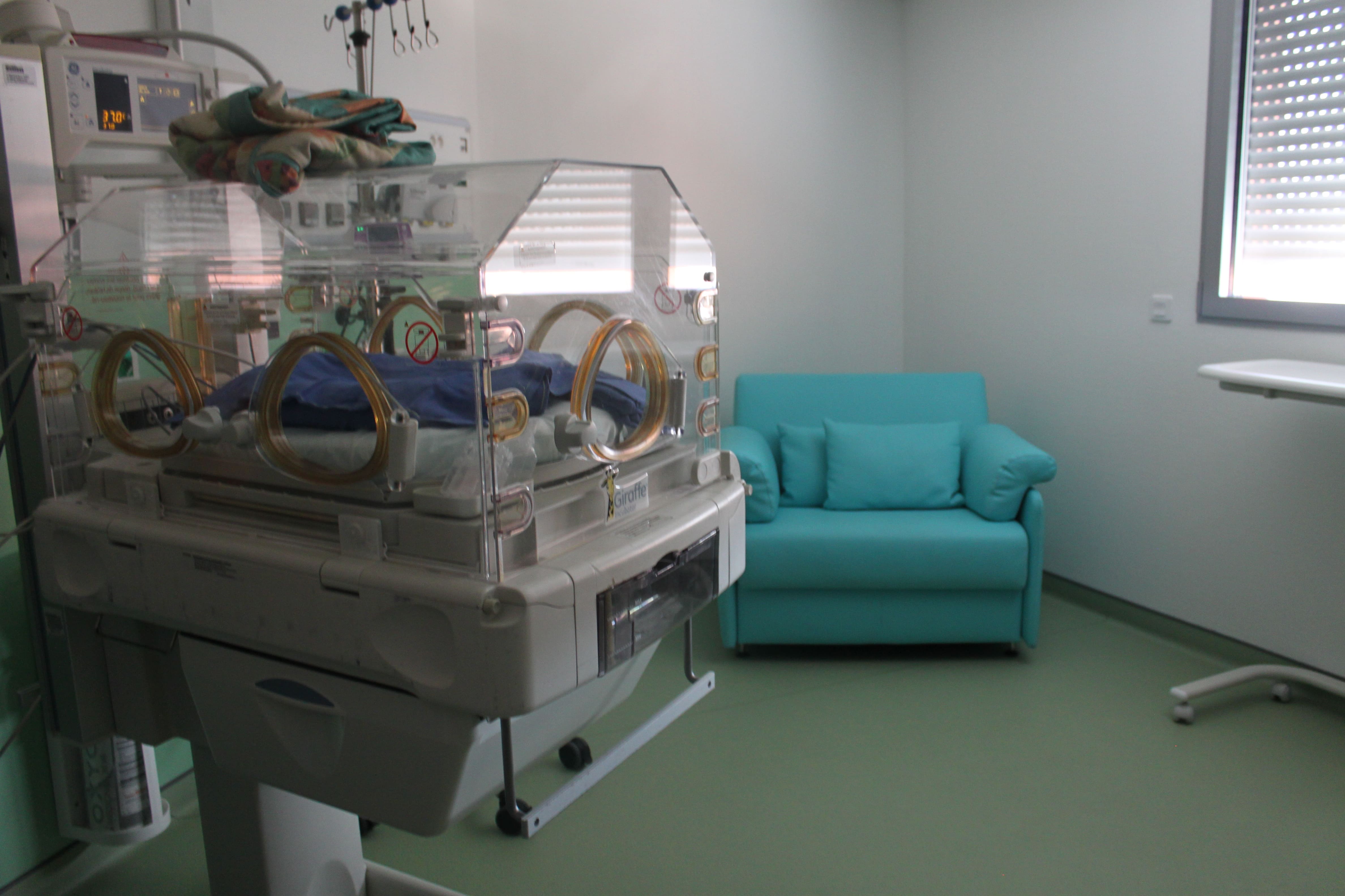 chudenimes_neonatologie_chambres_caremeau_nimes_reveildumidi.jpg