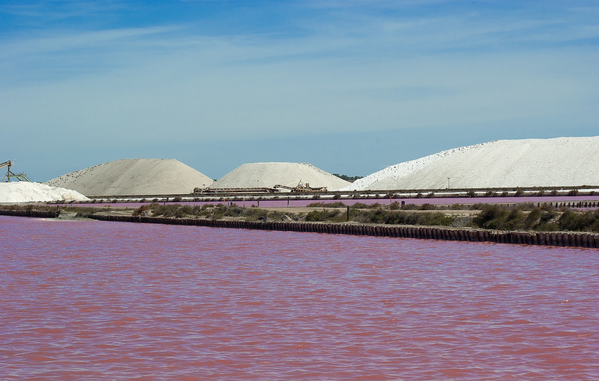 Les Salins de Camargue ont toujours été un pourvoyeur important d'emplois dans la ville. 