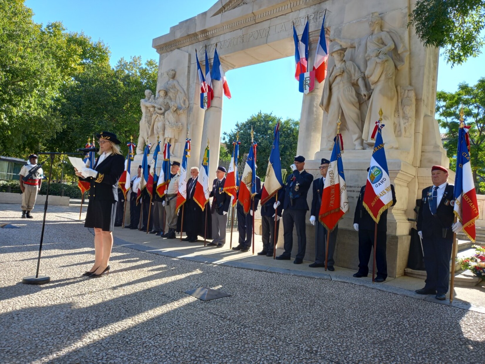 harkis_memoirenationale_commemoration_nimes_prefetedugard_memoirenationale_guerred'algerie_25septembre_reveildumidi