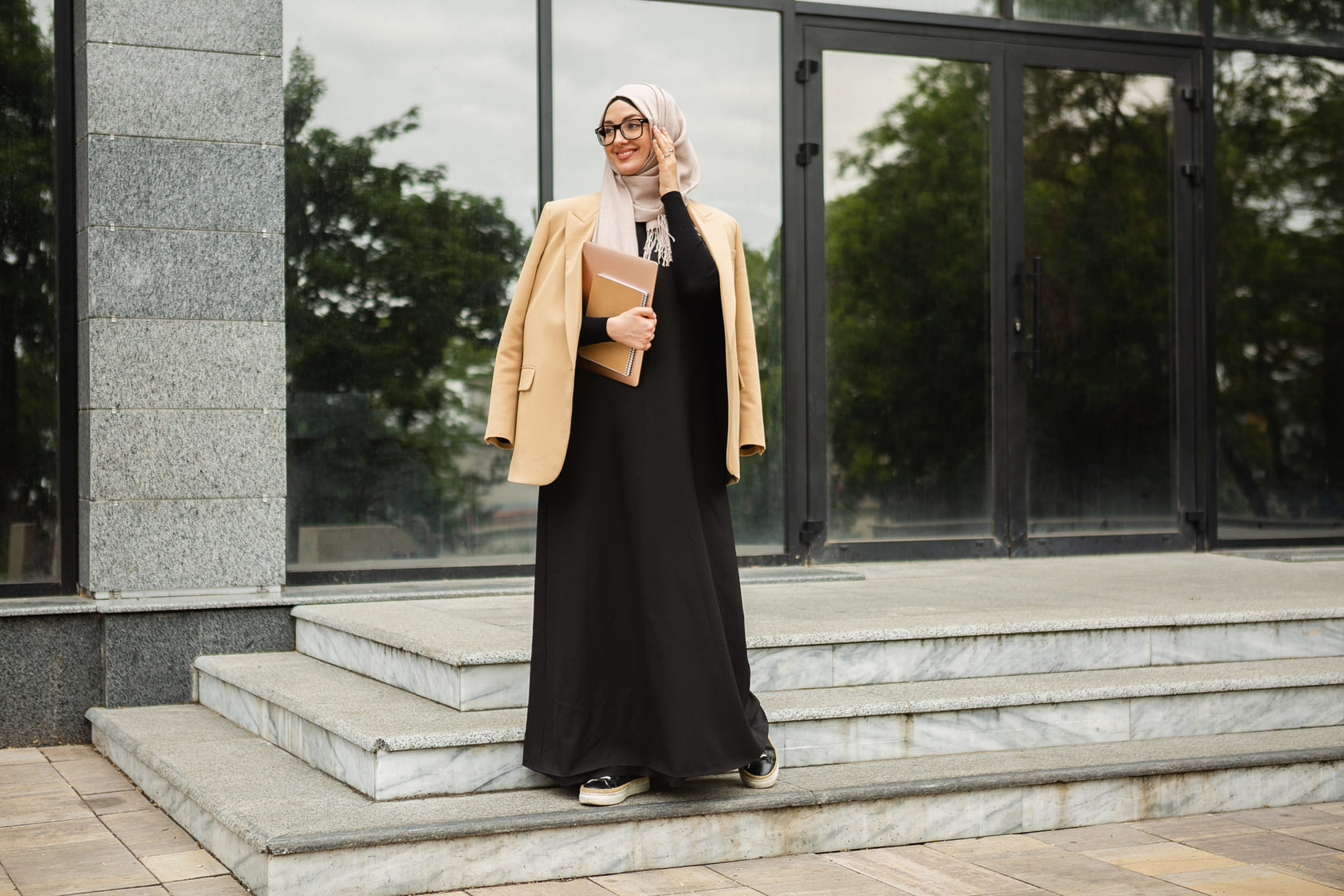 abaya collège rentrée d'alzon gard nimes