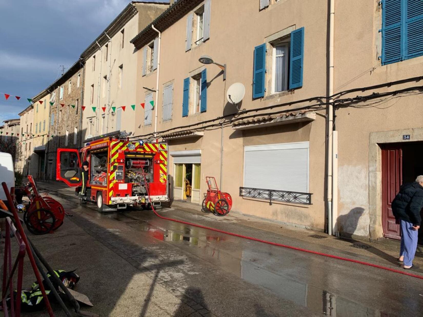 incendie_bessèges_victimes_feu_flammes_brulé_brulée_appartement_pompiers