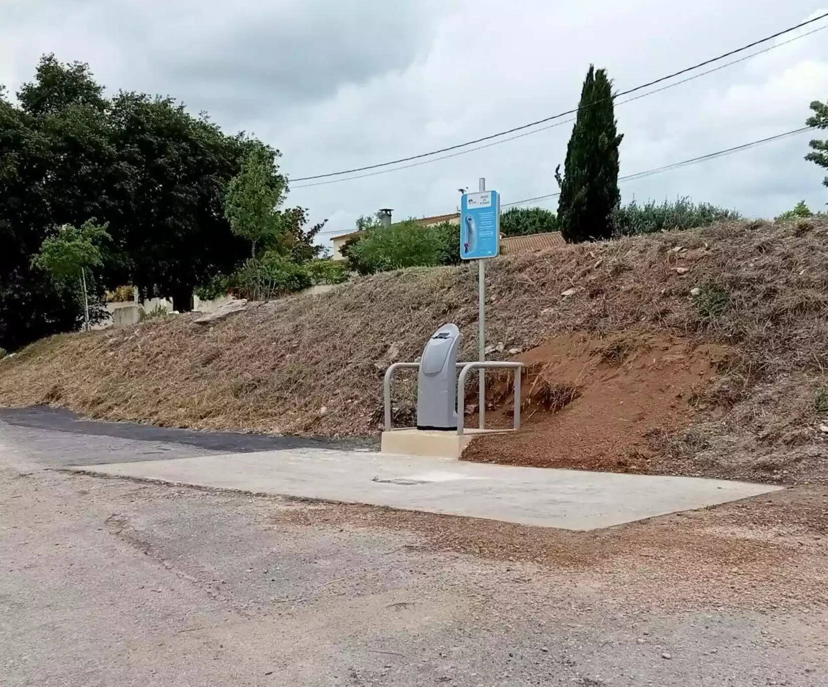 installation borne monétique eau potable Cabrières Gard