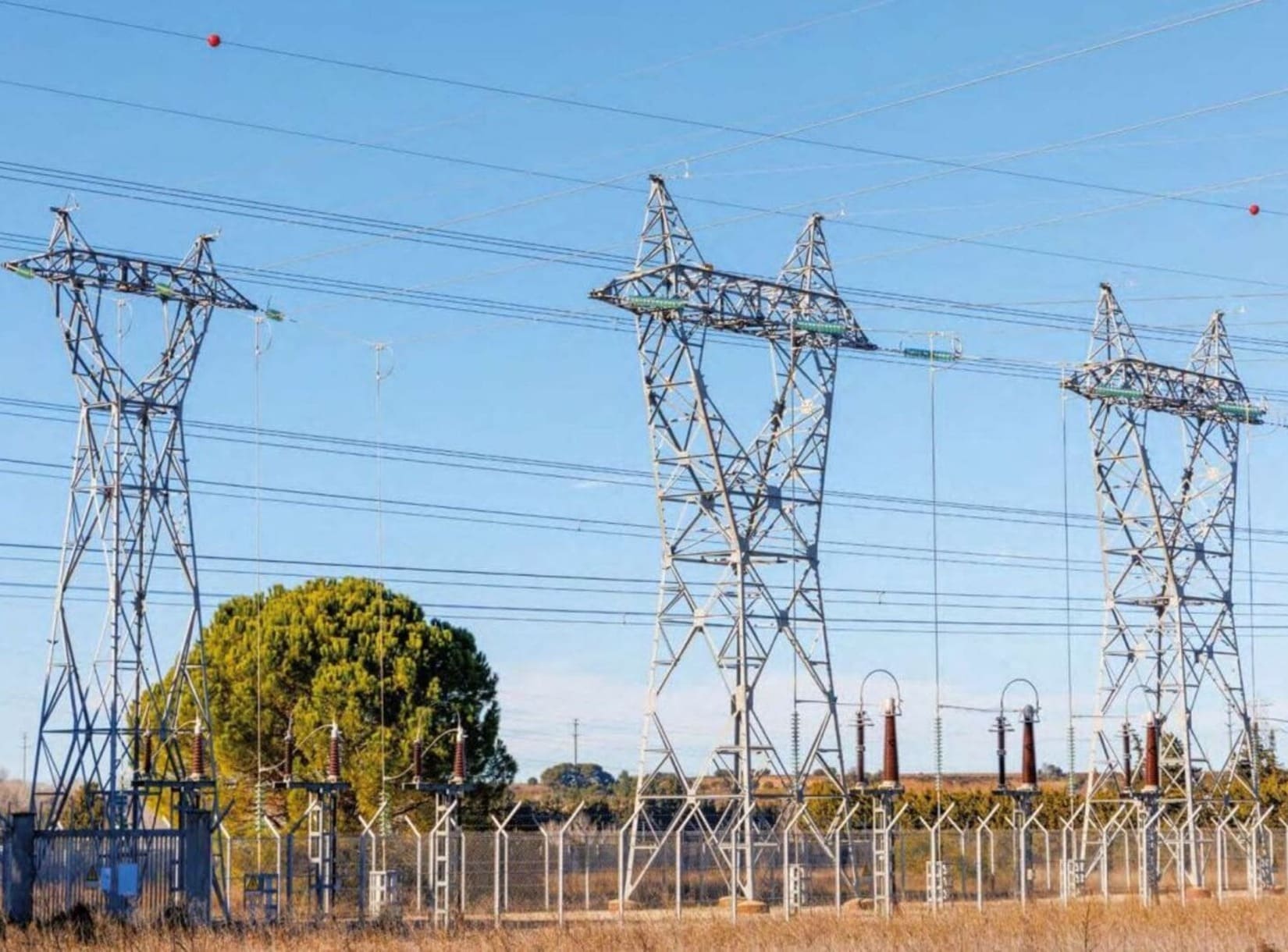 Ligne haute tension Joncquières Gard Fos sur mer réseau électrique RTE