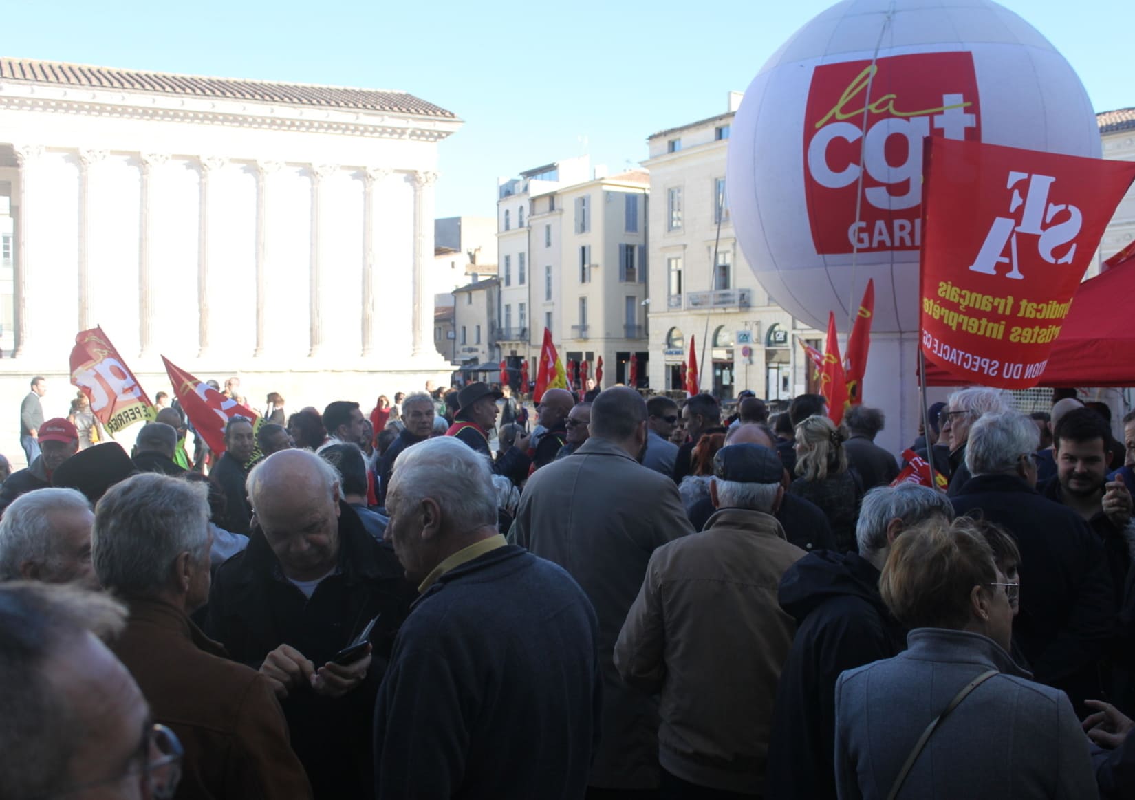 manifestation premier mai nimes gard france travail mobilisation 