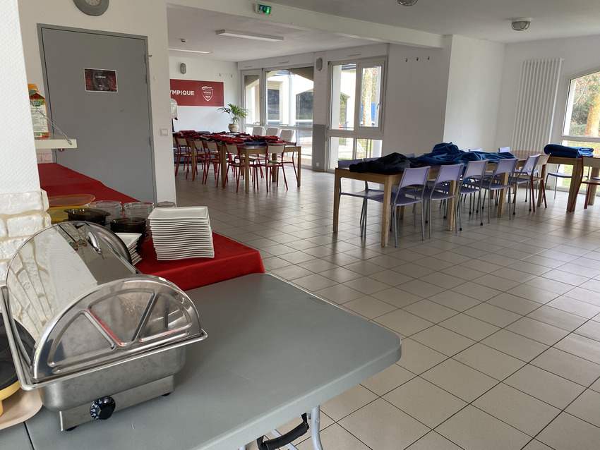 nimes_OLYMPIQUE_ALIMENTAION_STAFF_LEREVEILDUMIDI.25