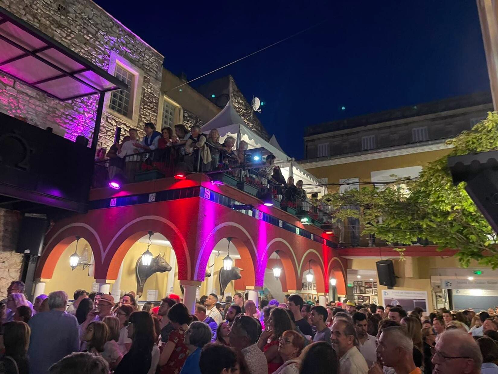 pabloromero_feria_bodega_feria2023_feriadepentecote_nimes_messesevillane_reveildumidi_1.jpeg