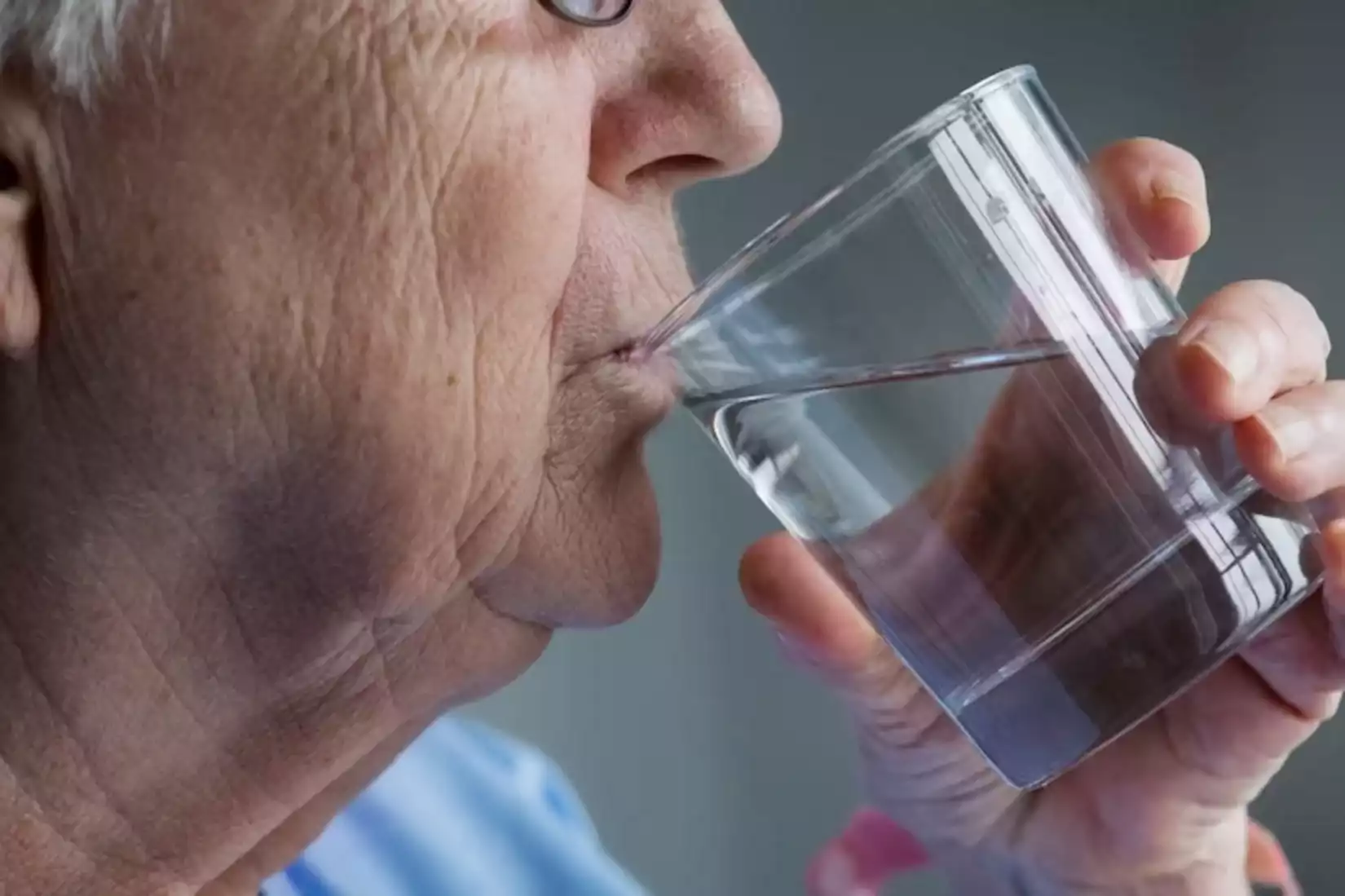 plan canicule ville nimes saison été estivale