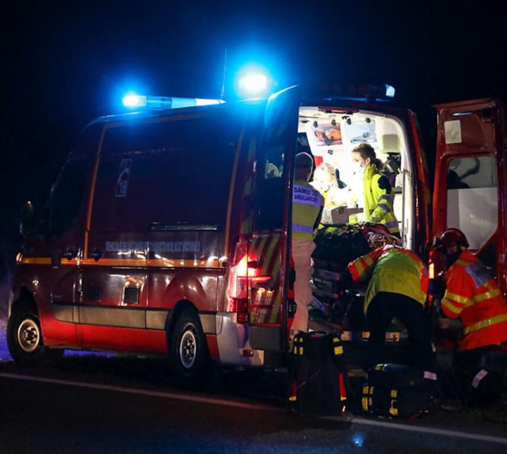 pompiers intervention accident route voiture homme blesser calvisson vaunage gard