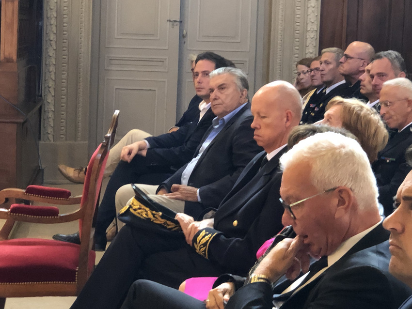 Le maire de Nîmes, Jean-Paul Fournier, a assisté à cette audience solennelle. Crédit photo GG