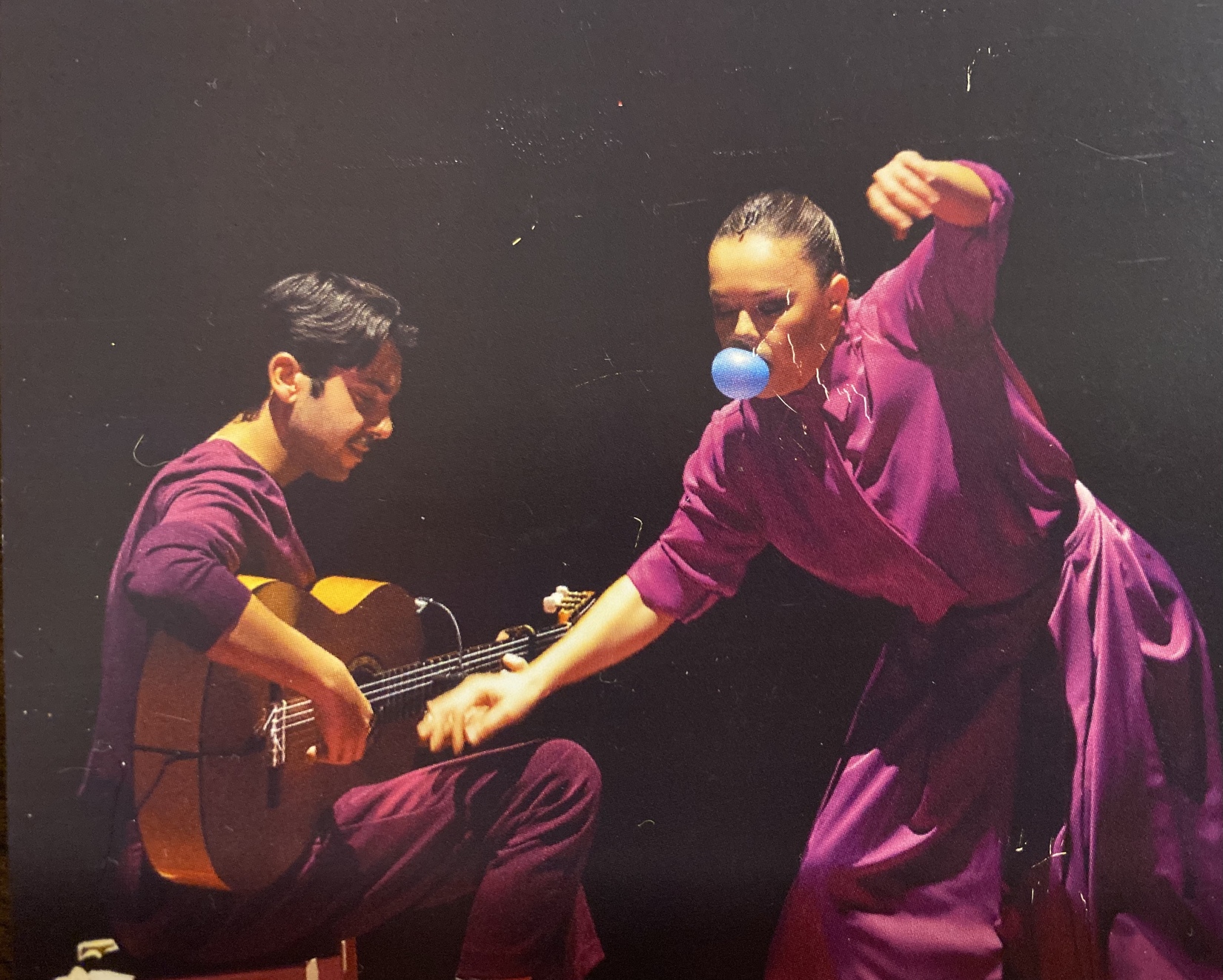 rociomolina_flamenco_festivaldeflamenco_danse_theatredenimes_nimes_discipline_spectacle_trilogiepourguitares_vueltaauno_trilogiasobrelaguitarra_culture_programmationculturelle_espagne_reveildumidi