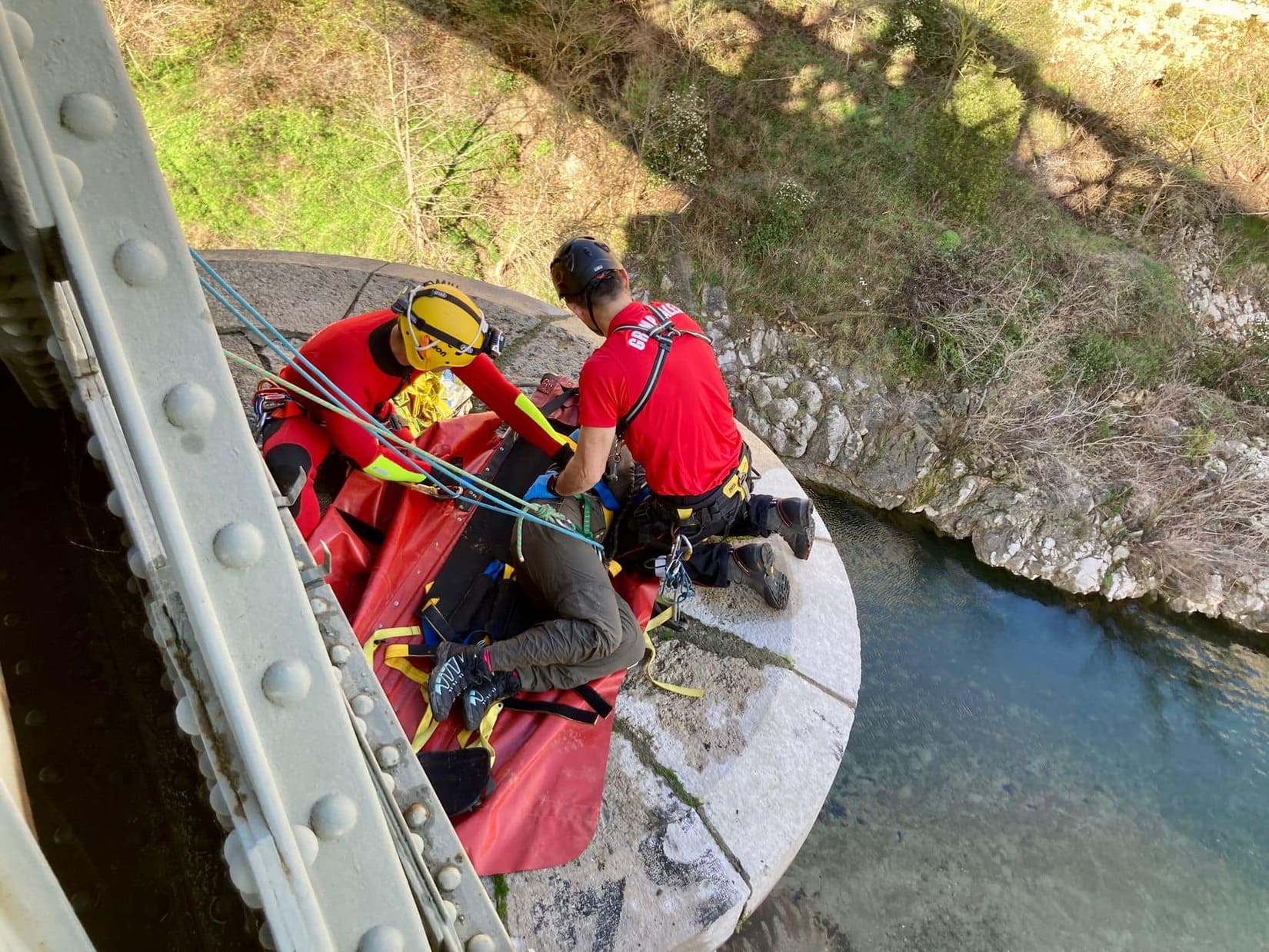 suicide jeune femme Anduze pompiers