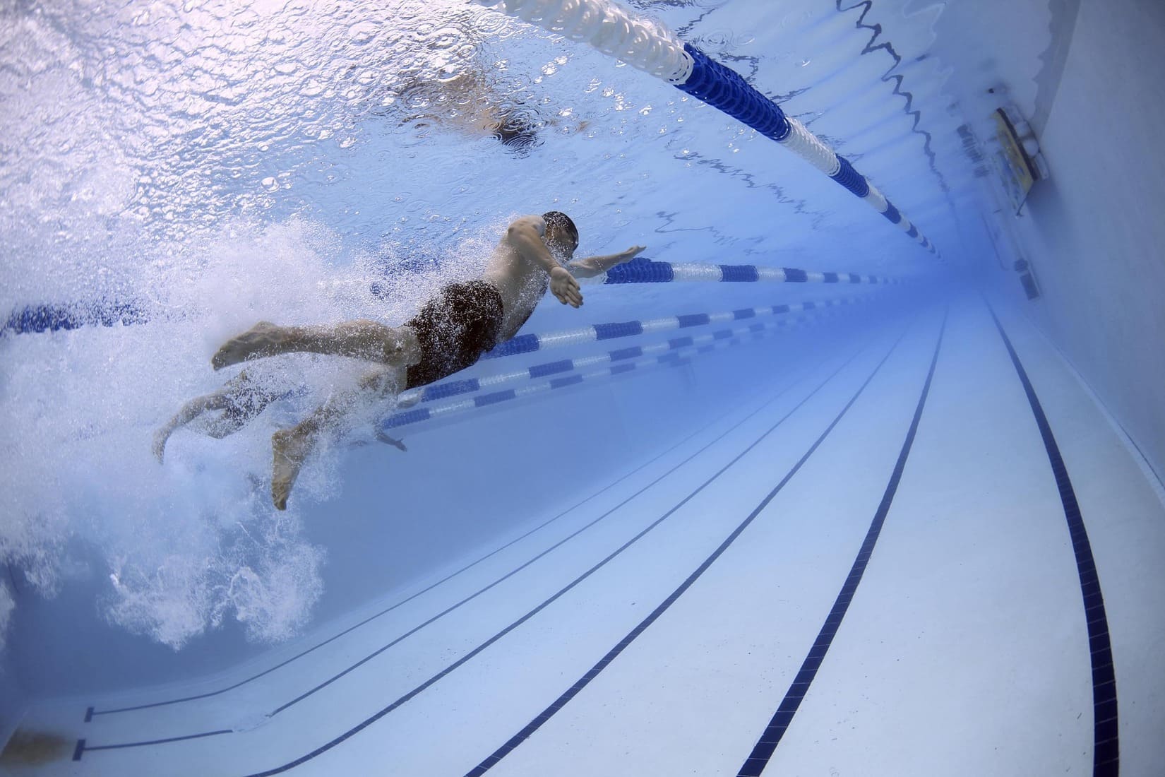 Piscine_complexe_sport_uzès_natation