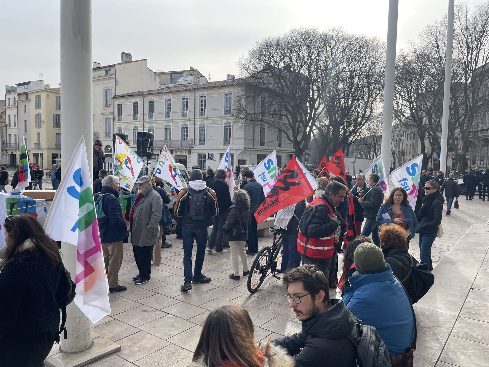 manifestation éducation Nîmes Gard 