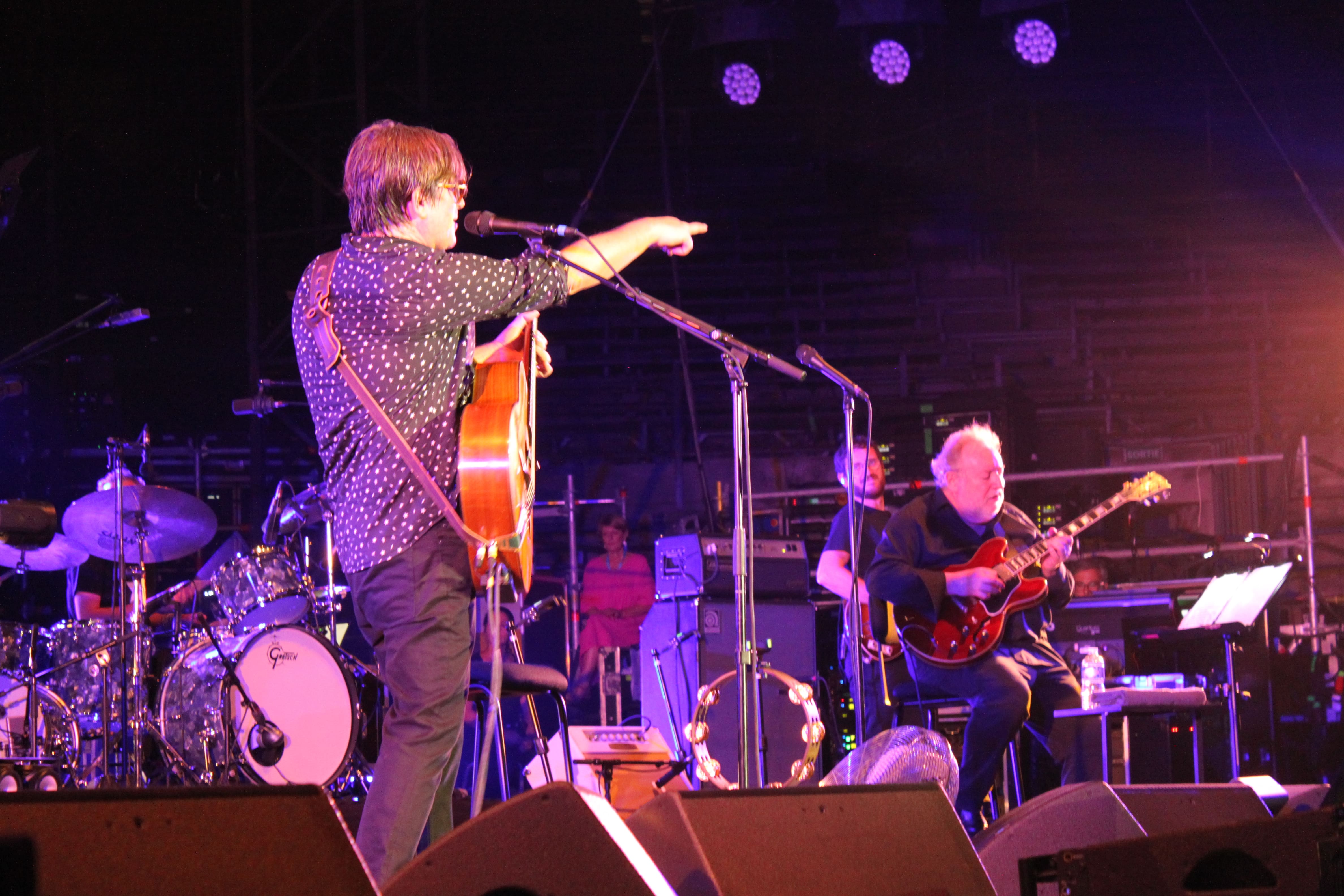 thomasdutronc-festivaldenimes_arenesdenimes_reveildumidi.jpg