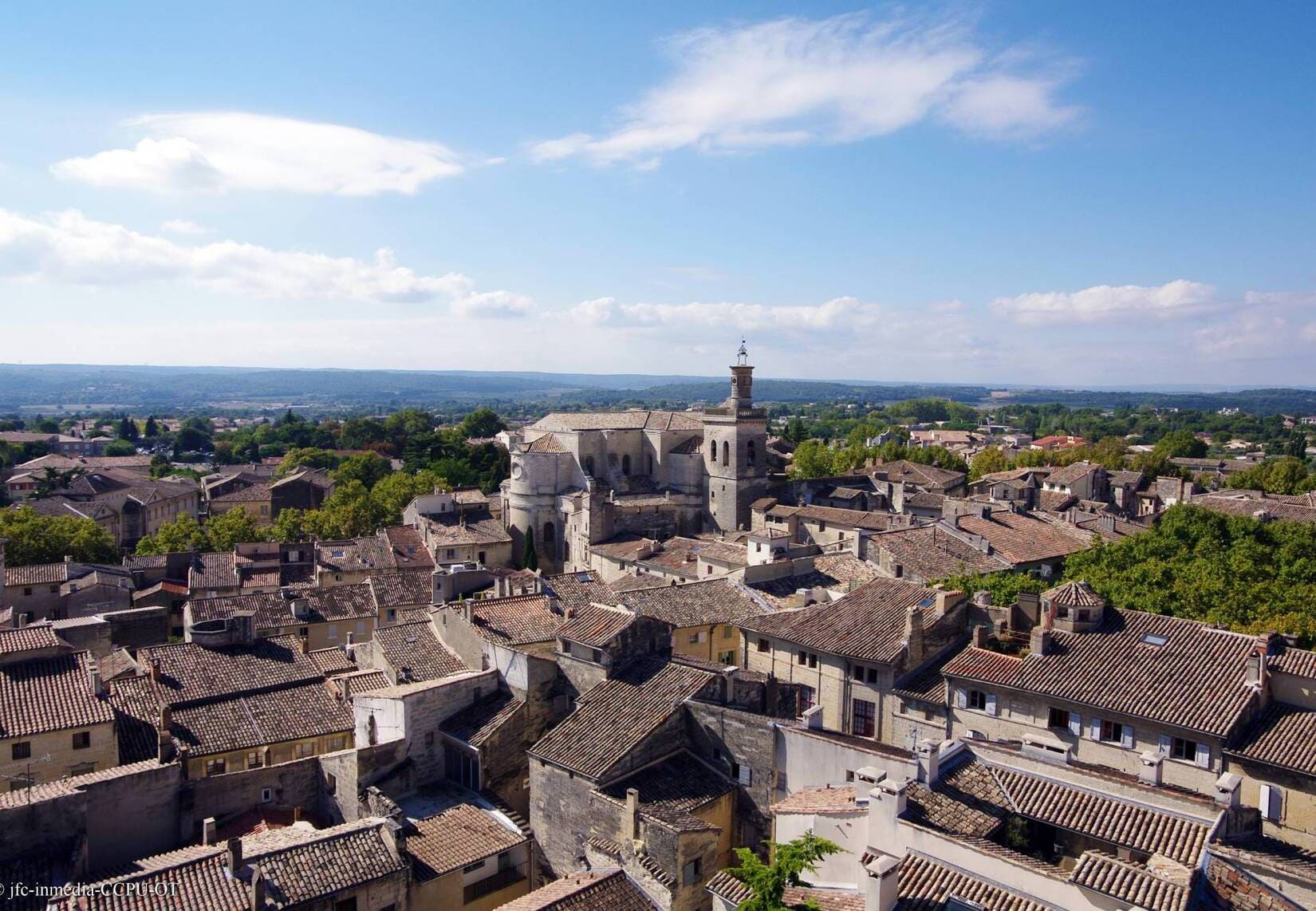 uzes activités programme famille sortie evenement mai gard vacances